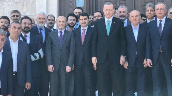 Cumhurbaşkanı Erdoğandan  Yenilenen Okuluna Ziyaret