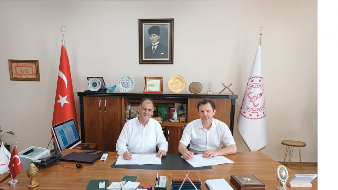 İlçe Milli Eğitim Müdürlüğümüz ile Balkan Vakfı Arasında İş Birliği Protokolü İmzalandı.