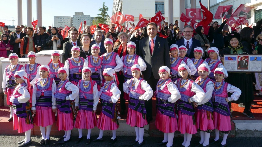 29 EKİM CUMHURİYET BAYRAMI İLÇEMİZDE COŞKUYLA KUTLANDI